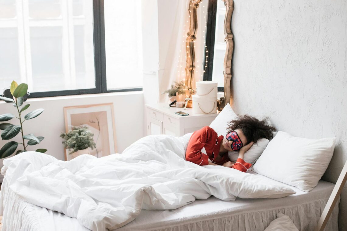 Keto and Sleep Hygiene: How Diet Affects Rest
