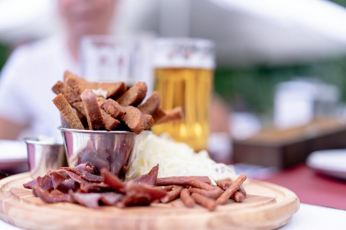 Keto and the Friday Night Pub Trip