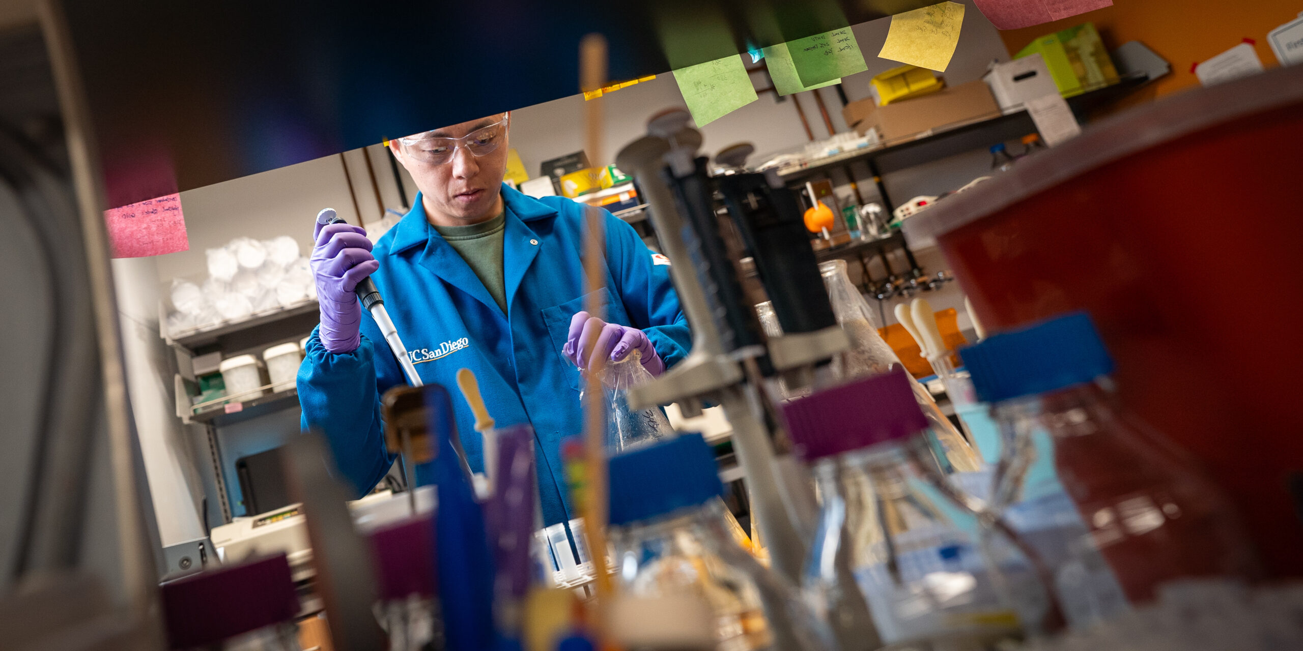 UCSD-JacobsSchool-Li Yanran lab-2412-01509-8MP-2